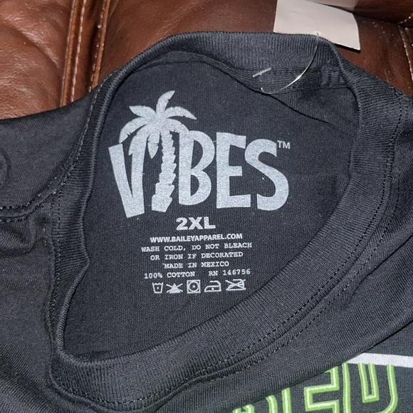 🆕 Women’s Black Blessed Shirt Size 2XL - Picture 6 of 6